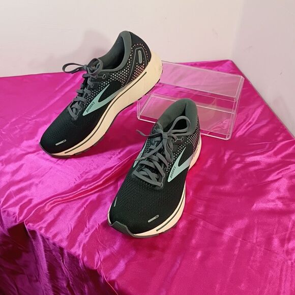 Brooks Ghost 14  Womens SZ 10.5B Running Shoes - Picture 6 of 8